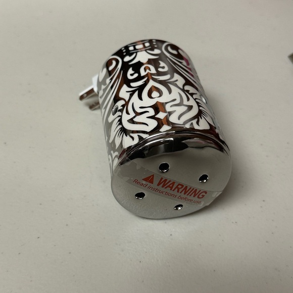 Celebrating Home Night light or Fragrance warmer Florence Plug in - Picture 5 of 14